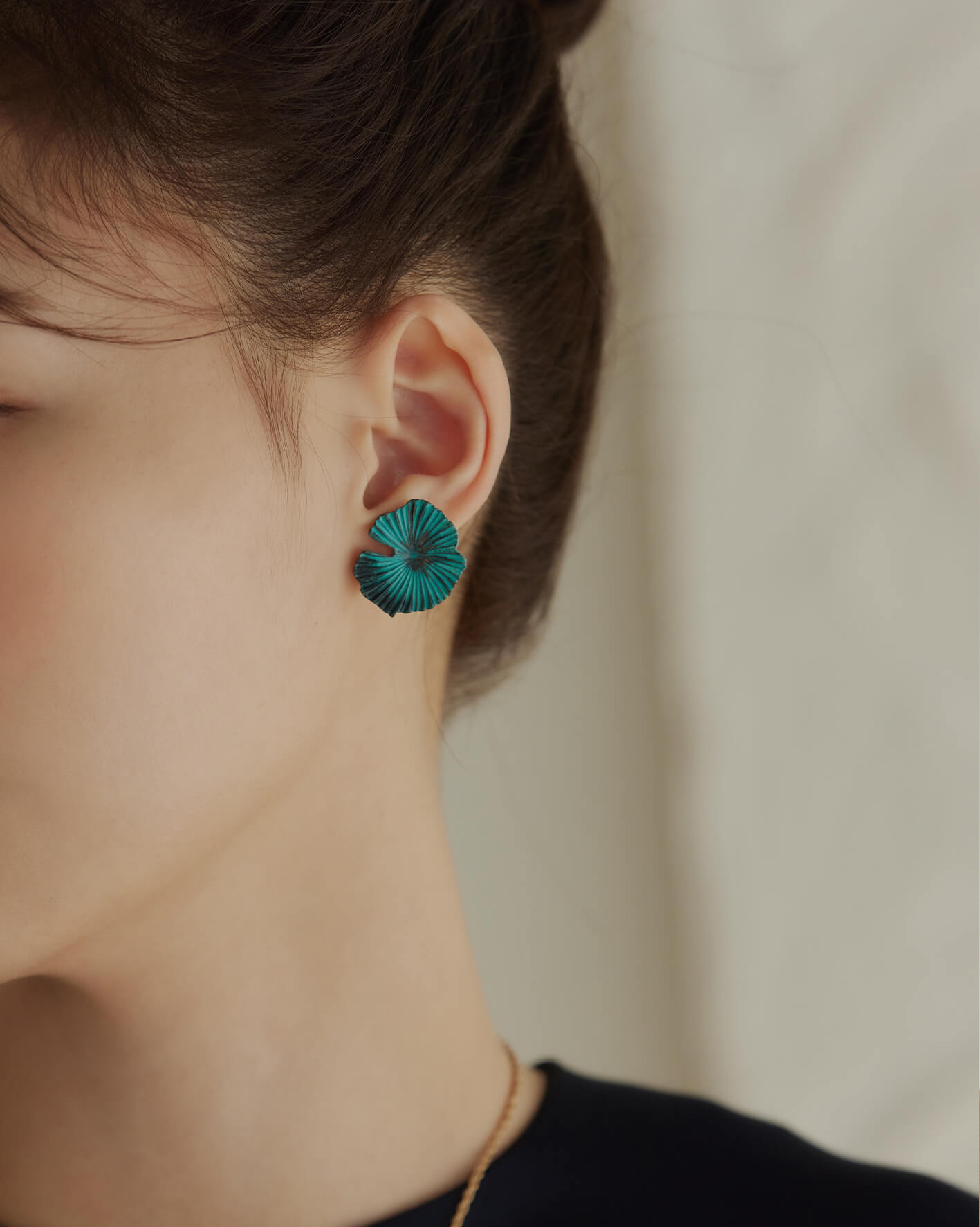 Eco安珂,韓國飾品,韓國耳環,藍綠色耳環,垂墜耳環,螺旋夾耳環,可調式耳夾耳環