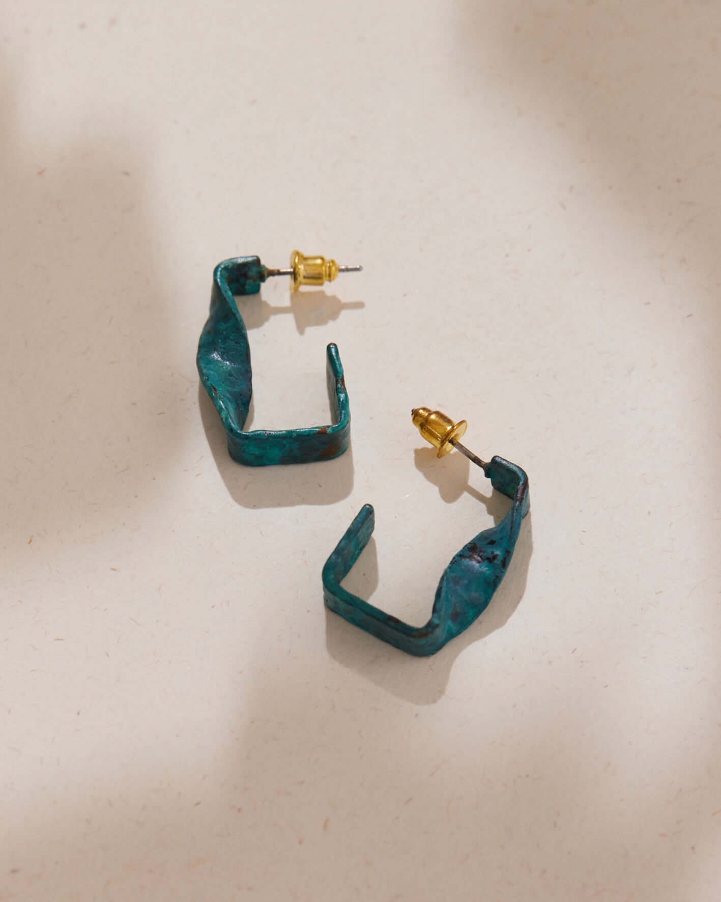 Eco安珂,韓國飾品,韓國耳環,耳針式耳環,方框耳環,藍綠色耳環,仿舊耳環