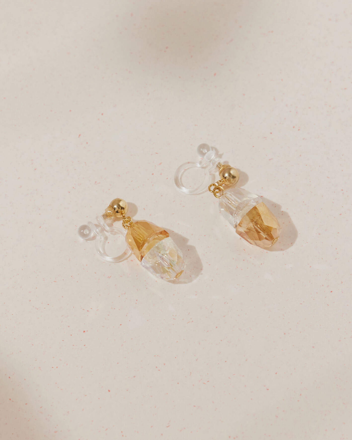Eco安珂,韓國飾品,韓國耳環,耳針式耳環,矽膠夾耳環,透明耳夾耳環,無痛耳夾耳環,膠囊耳環