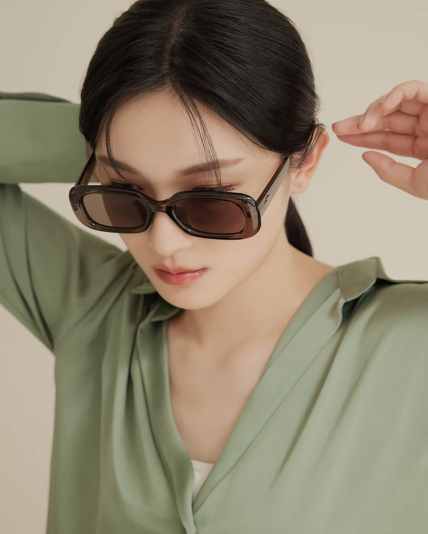 透。韓國品牌太陽眼鏡/墨鏡 聖誕送禮 · 交換禮物專區|$500↑ · 質感百搭專區💎|人氣熱銷 | Best seller🔥|24hr快速出貨|新品上架 | New Arrival|配件 | Others|太陽眼鏡🕶️