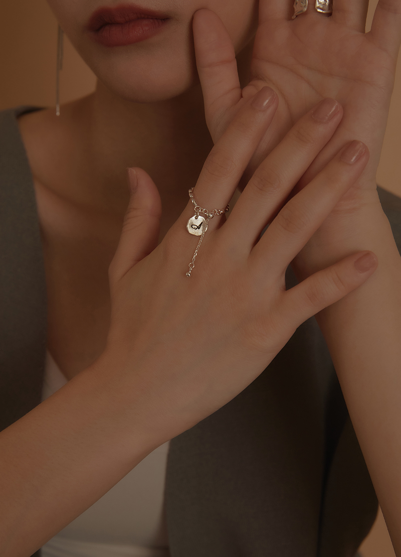 Eco安珂,韓國飾品,韓國戒指,韓國925純銀戒指,925純銀戒指,純銀戒指,純銀字母戒指,鍊戒指,可調戒指